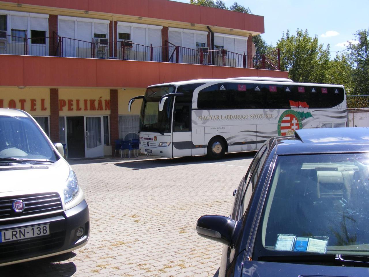 Hotel Pelikan Hódmezővásárhely Eksteriør billede