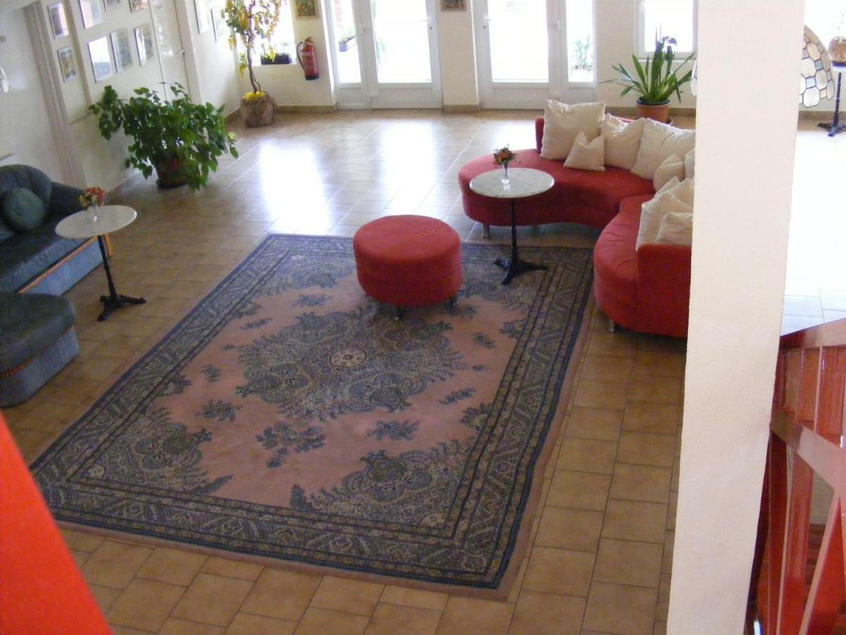 Hotel Pelikan Hódmezővásárhely Eksteriør billede