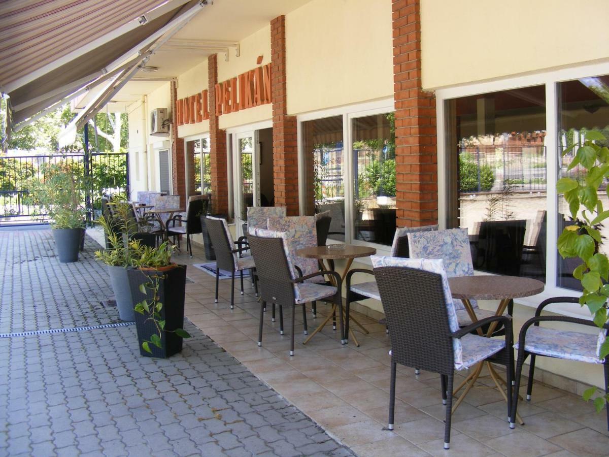 Hotel Pelikan Hódmezővásárhely Eksteriør billede